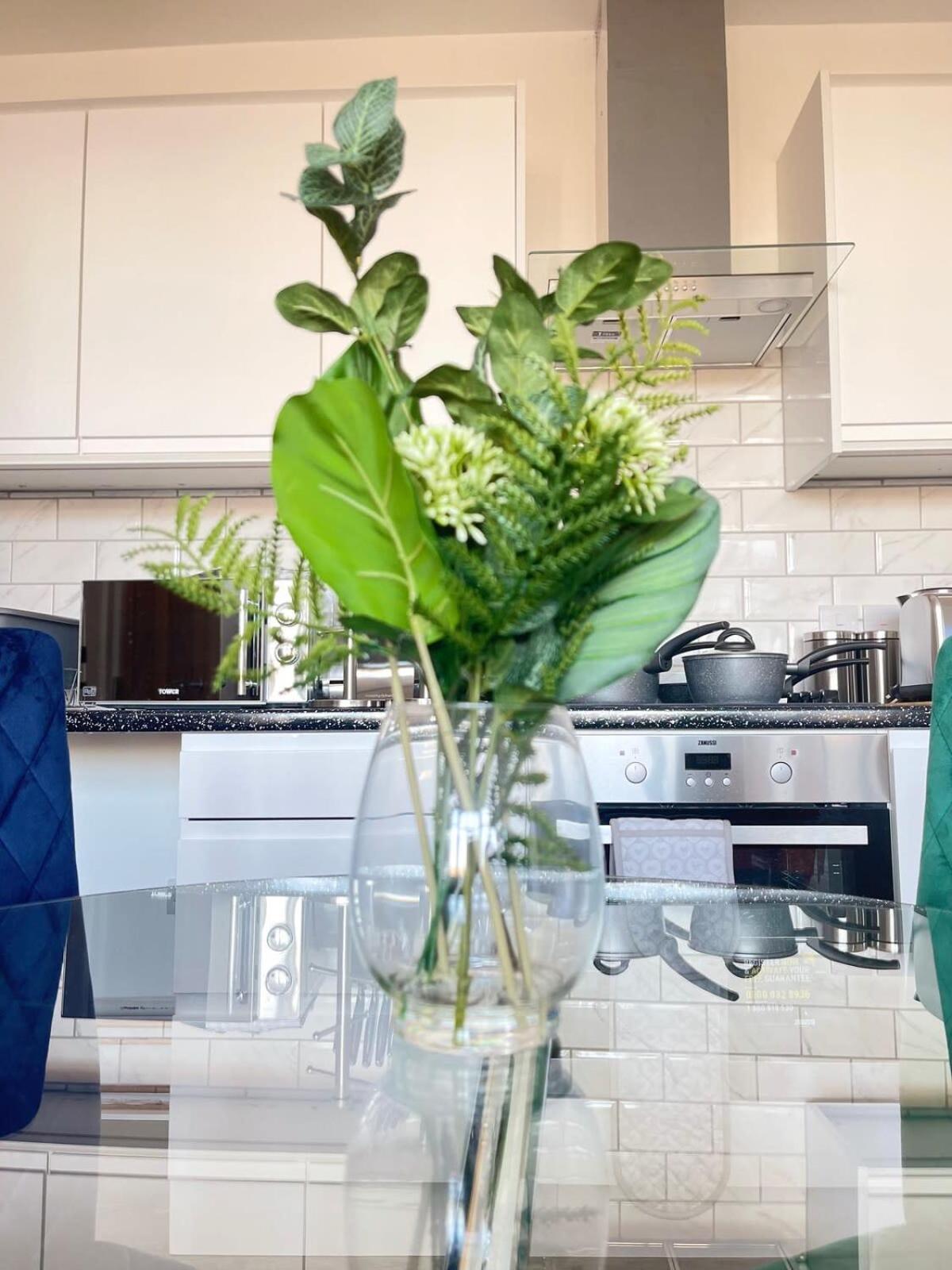 1 Bedroom Apartment - Flitwick - Contractor Friendly - Tourist Ready - Full Kitchen - Wifi - Smart Tv - Sofa Bed - Free Parking - Ideal For Short Or Long Stays Εξωτερικό φωτογραφία