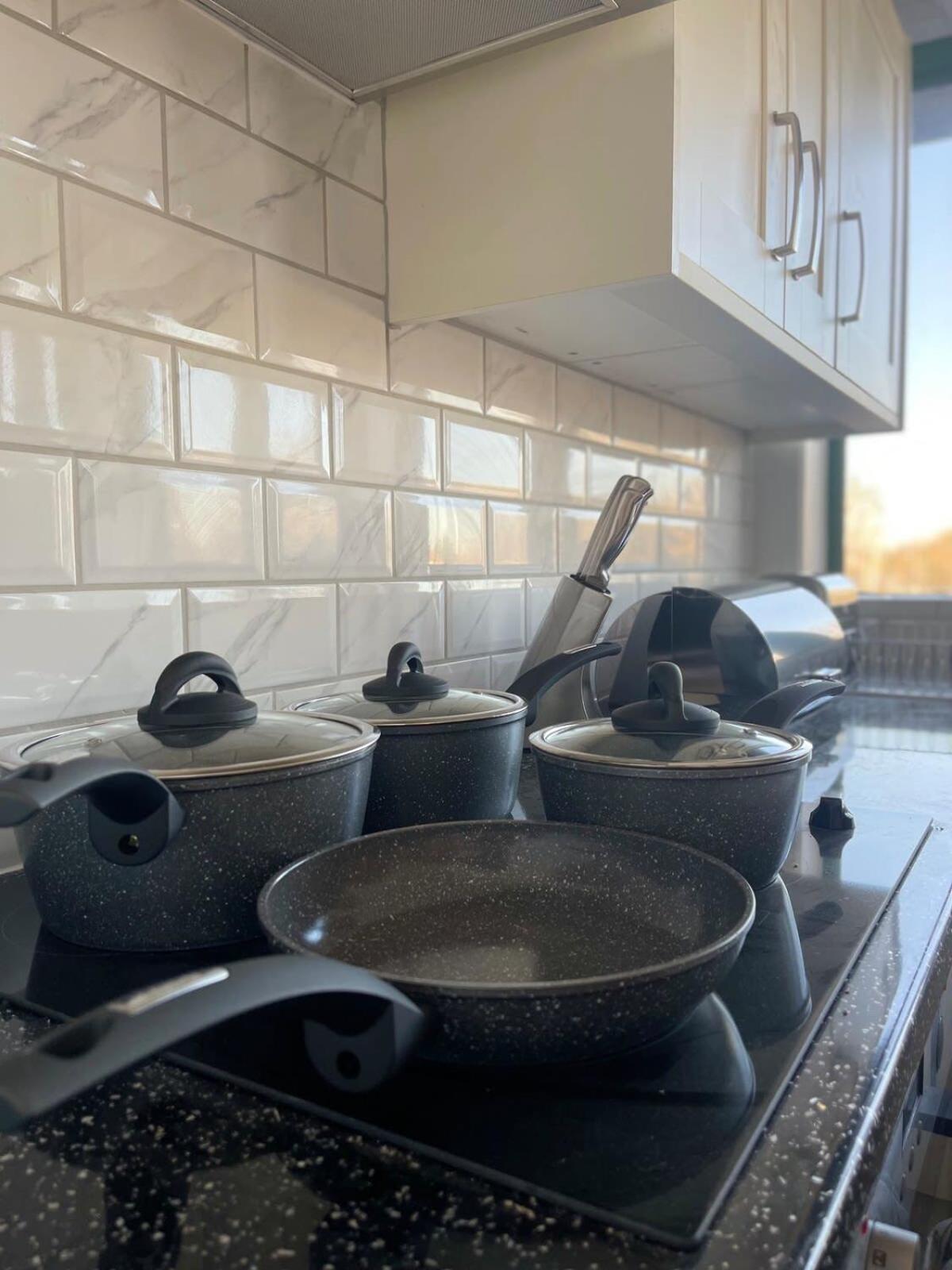 1 Bedroom Apartment - Flitwick - Contractor Friendly - Tourist Ready - Full Kitchen - Wifi - Smart Tv - Sofa Bed - Free Parking - Ideal For Short Or Long Stays Εξωτερικό φωτογραφία
